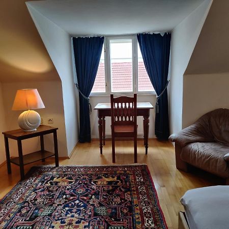 Ferienwohnung-Dachgeschoss Familie Mayer Krems an der Donau Luaran gambar