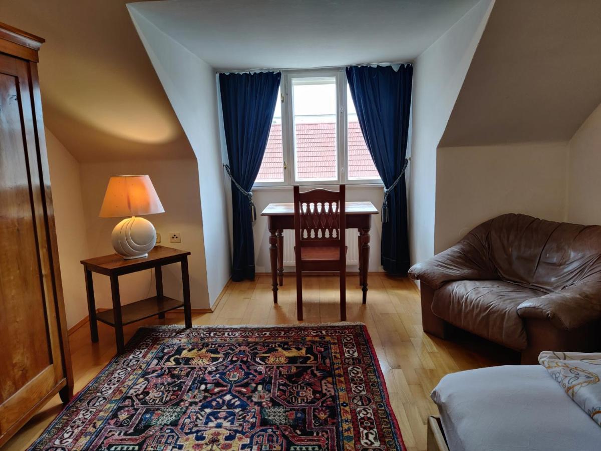 Ferienwohnung-Dachgeschoss Familie Mayer Krems an der Donau Luaran gambar