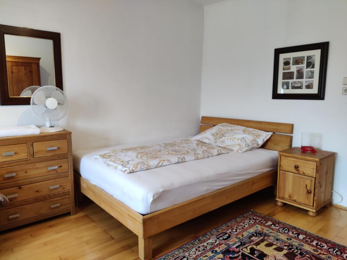 Ferienwohnung-Dachgeschoss Familie Mayer Krems an der Donau Luaran gambar
